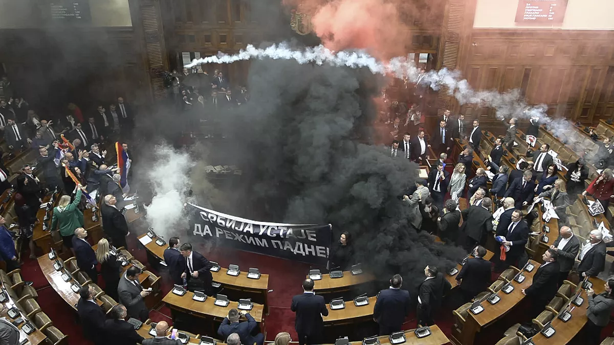 Serbia’s Parliament Erupts in Chaos Amid Political Legitimacy Crisis