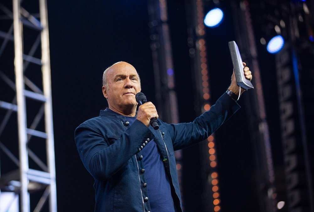 'Ordinary people': Greg Laurie reflects on evangelistic calling