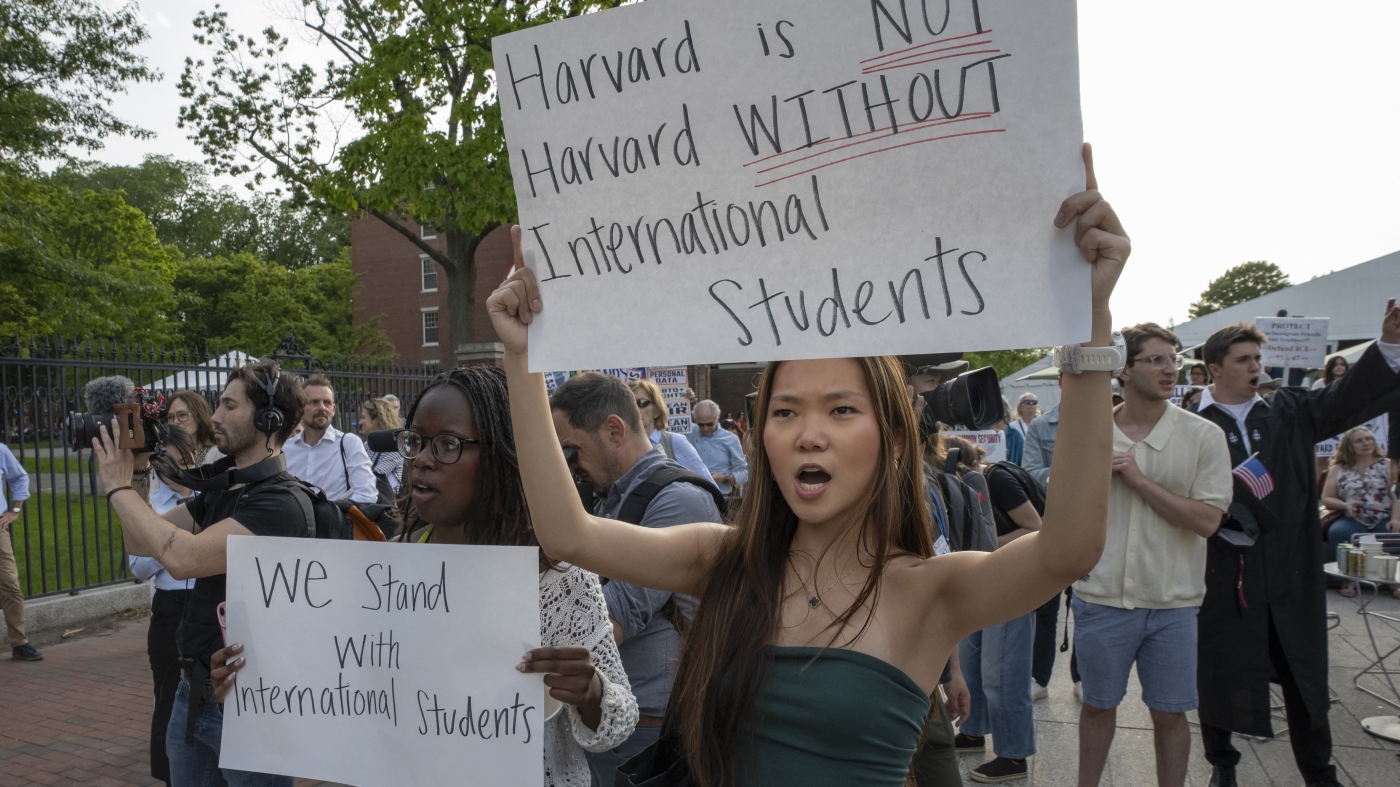Trump says he’s close to ‘a Deal’ with Harvard amid injunction news : NPR