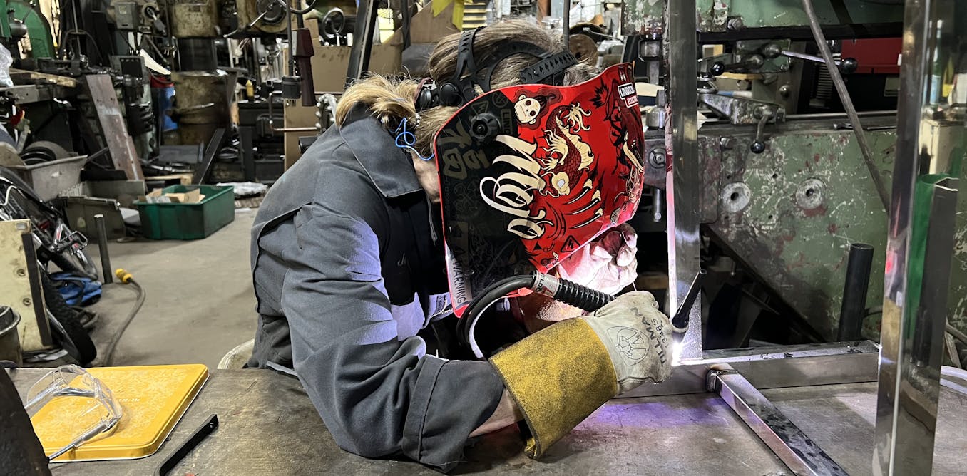 4 decades after the landmark book ‘Alone in a Crowd,’ women in the trades still battle bias – a professor-turned-welder reflects