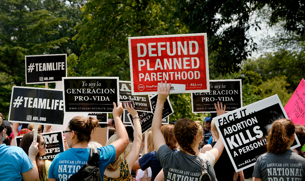 Trump can defund Planned Parenthood: Appeals court panel