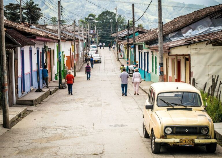 Colombian pastor told to leave after council ultimatum