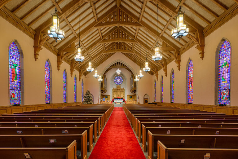 Fewer pastors say economy is negatively impacting their churches