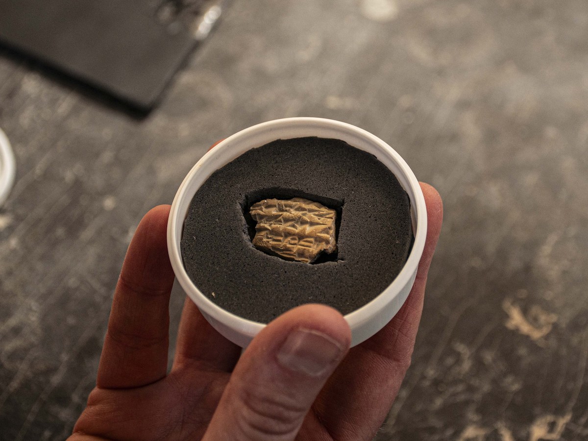 Pottery linked to Hezekiah's war with Assyria found in Jerusalem