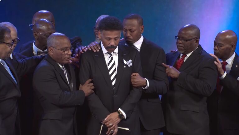Oak Cliff Bible founder Tony Evans restored to ministry
