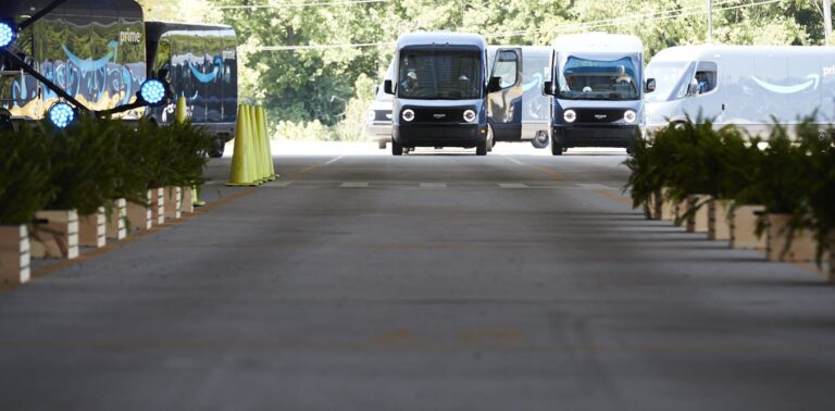 Global companies are still committing to protect the climate – and they’re investing big money in clean tech