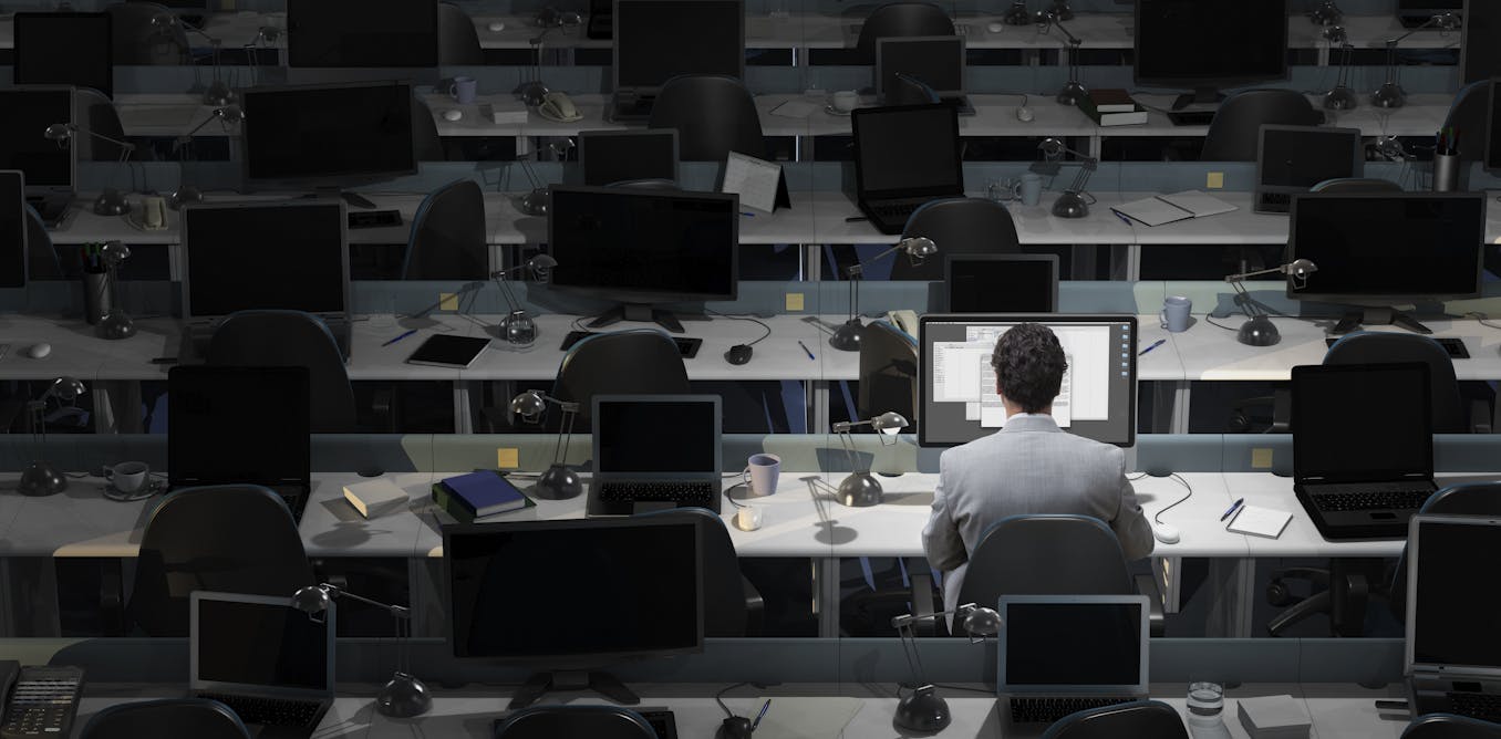 Hybrid workers are putting in 90 fewer minutes of work on Fridays – and an overall shift toward custom schedules could be undercutting collaboration