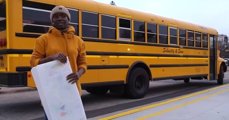 Minnesota Bus Driver Overcomes Fear to Save Drowning Child.jpg