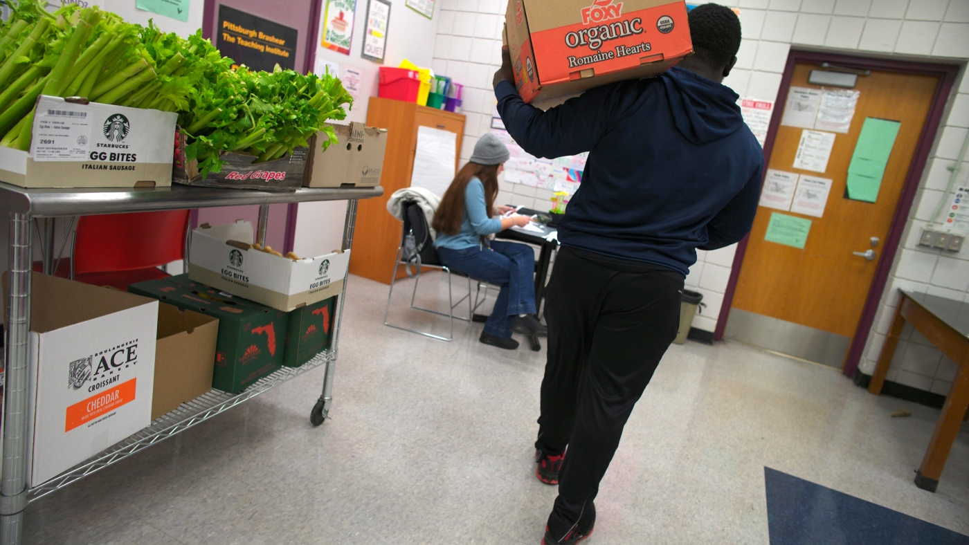 Pittsburgh school food pantry helps students weather SNAP delays : NPR