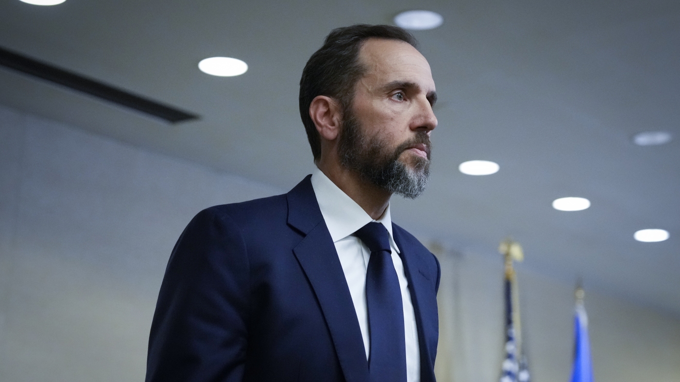 Jack Smith defends his prosecutions of Trump in closed-door session in Congress : NPR