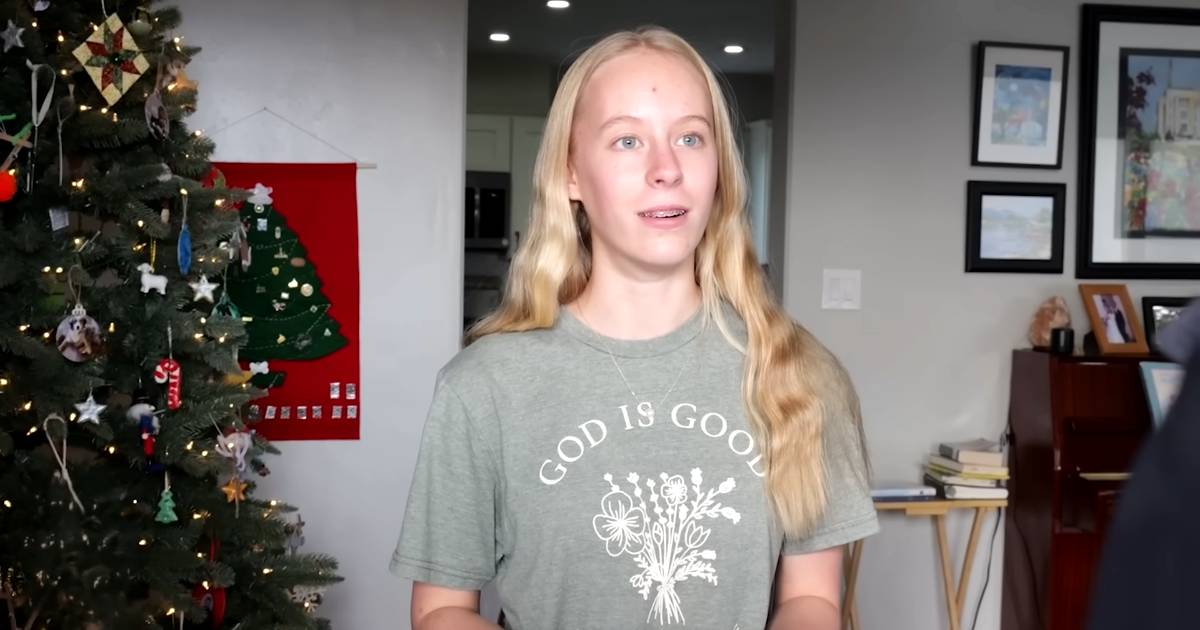 Teen Baker’s Christmas Miracle: Secret Santa Saves the Day with Gift Cards.jpg