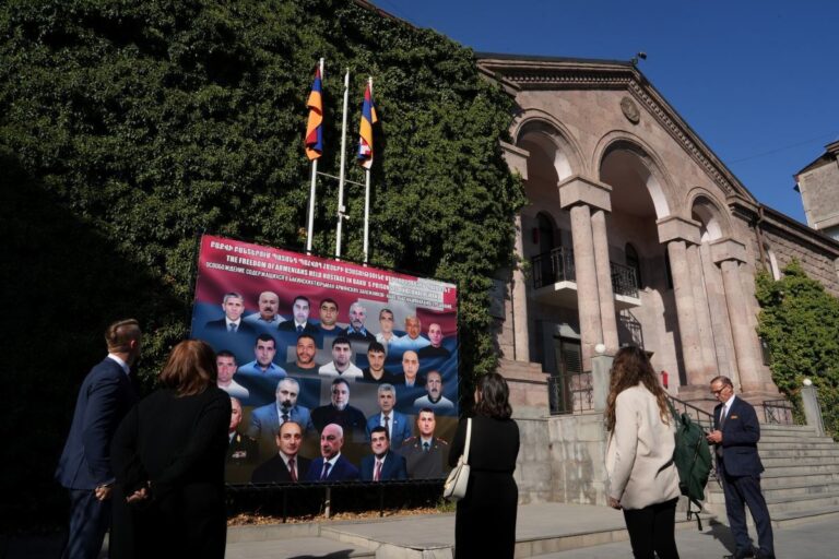Baku releases Armenian prisoners amid peace negotiations