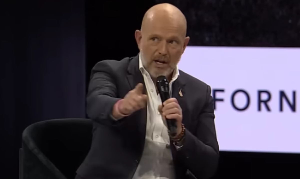 Steve Hilton vows to end men in women's sports as Calif. governor