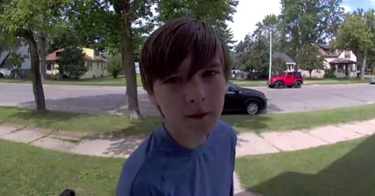 Teen's Doorbell Message Spreads Kindness and Goes Viral Online.jpg