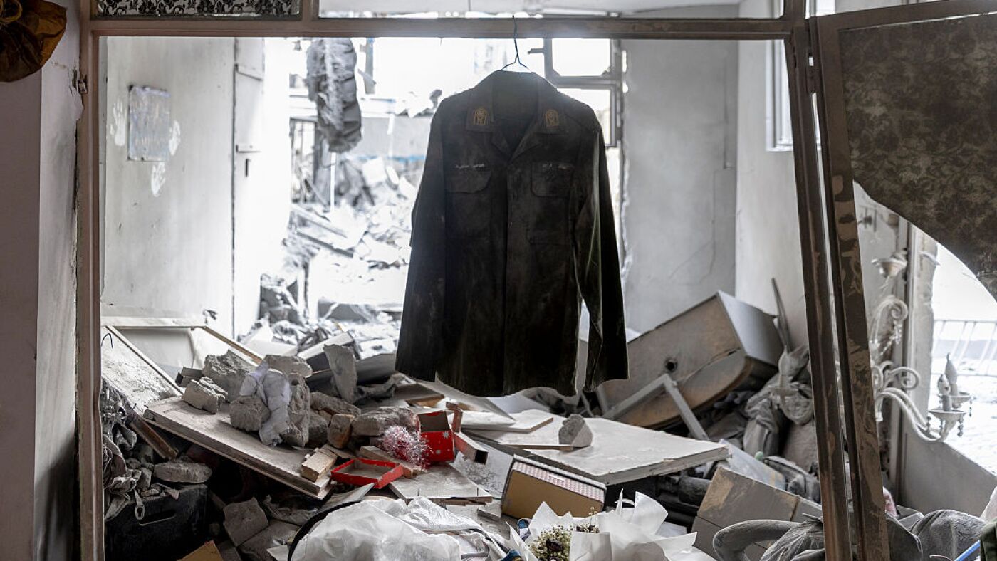 Trump threatens NATO allies over Strait of Hormuz help : NPR