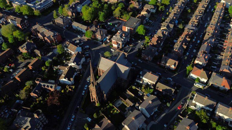 Christians in UK feel free to worship but sense growing cultural pressure - report