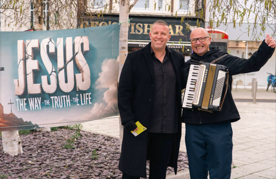 Over 10,000 sign petition in support of church fighting outreach ban