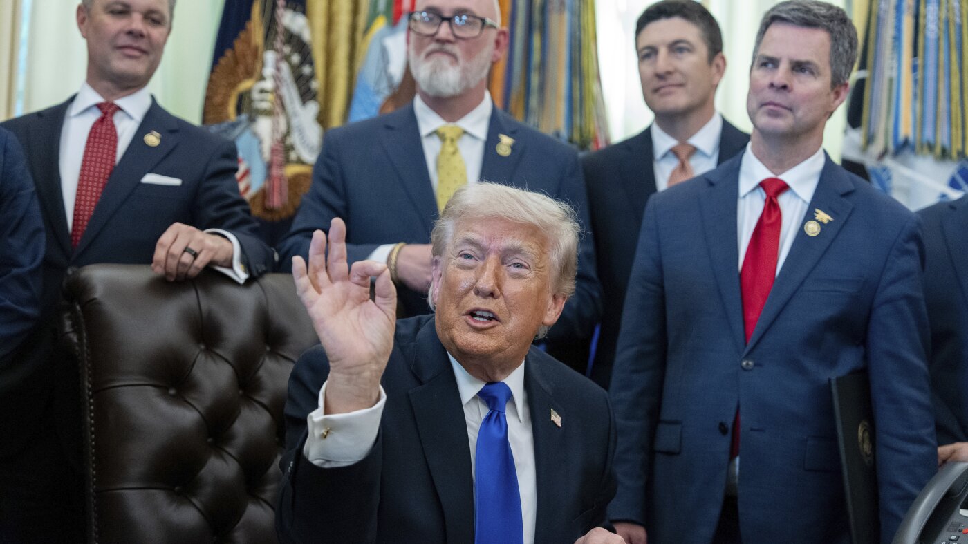 Trump gives the go-ahead for a major new Canada-U.S. oil pipeline : NPR
