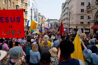 London Jesus March draws 7,000 people