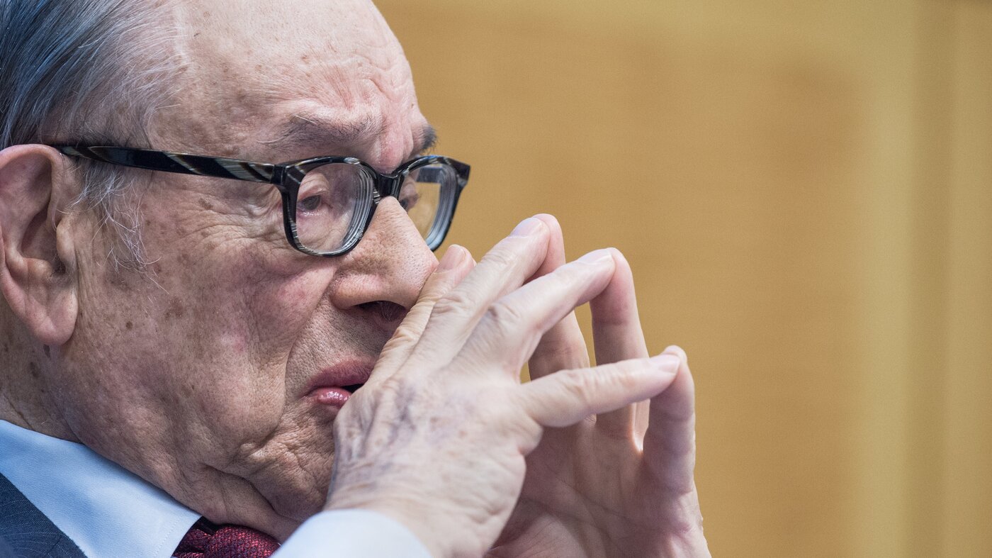 Alan Greenspan, the legendary former Federal Reserve chair, dies : NPR
