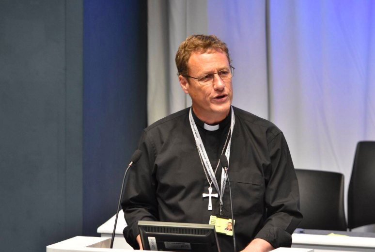 Church of England Synod Addresses Societys Divisions and Reconciliation - New Social Gospel Church must resist 'us vs them' politics, warns Bishop of Leicester