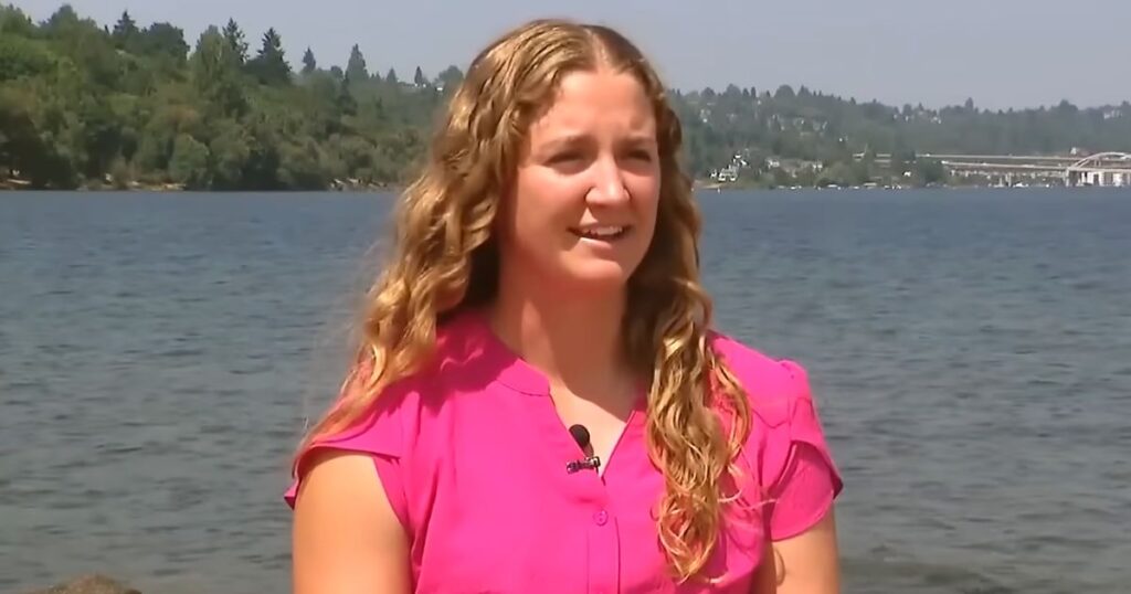 College Athlete Saves Three Drowning Girls During Seattle's Seafair.jpg
