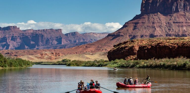 Small businesses at the gateways to Americas national parks face - New Social Gospel Small businesses at the gateways to America’s national parks face 4 big risks – including changing boundaries and extreme weather