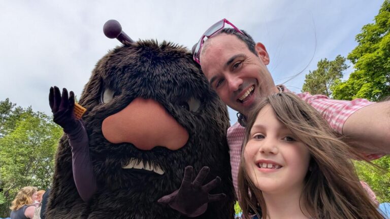 ICE blocked from threatening man who sent critical email : NPR