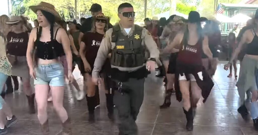 California Sheriff Joins Line Dance, Spreads Joy at Community Event.jpg