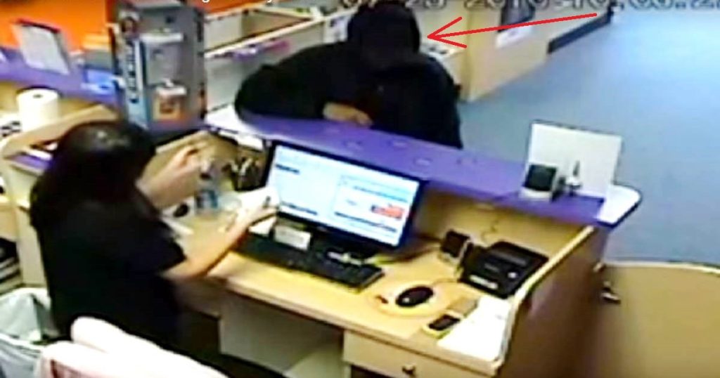 Clerk's Faith Confronts Armed Robber in Remarkable Store Encounter.jpg
