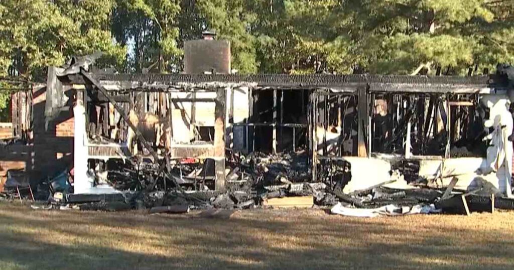 Stranger's Wrong Turn Saves Family of 14 from House Fire Crisis.jpg