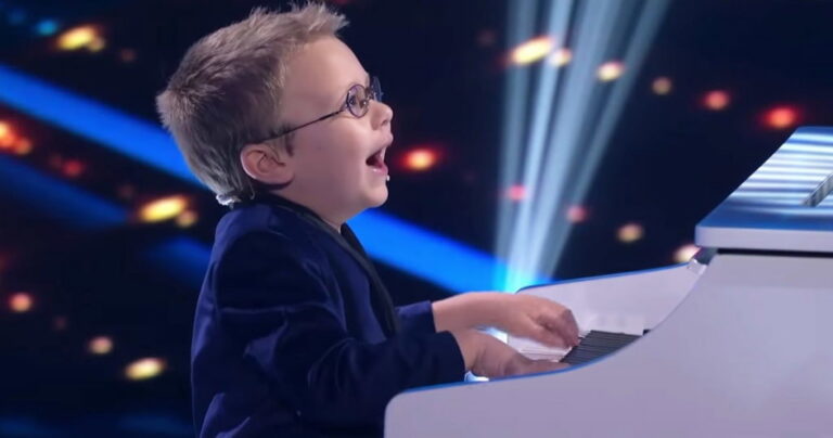Young Blind Pianist Avett Maness Wows Audiences with Queen's Classic.jpg
